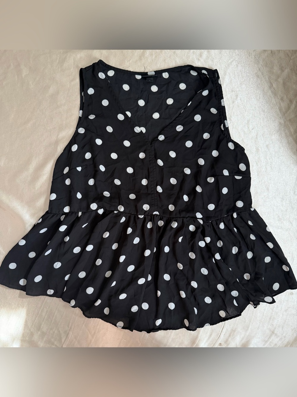 Torrid Sz. 1 Black & White Polka Dot Georgette Chiffon Peplum Tank Top 1X 14/16